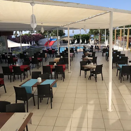 Hotel Maya World